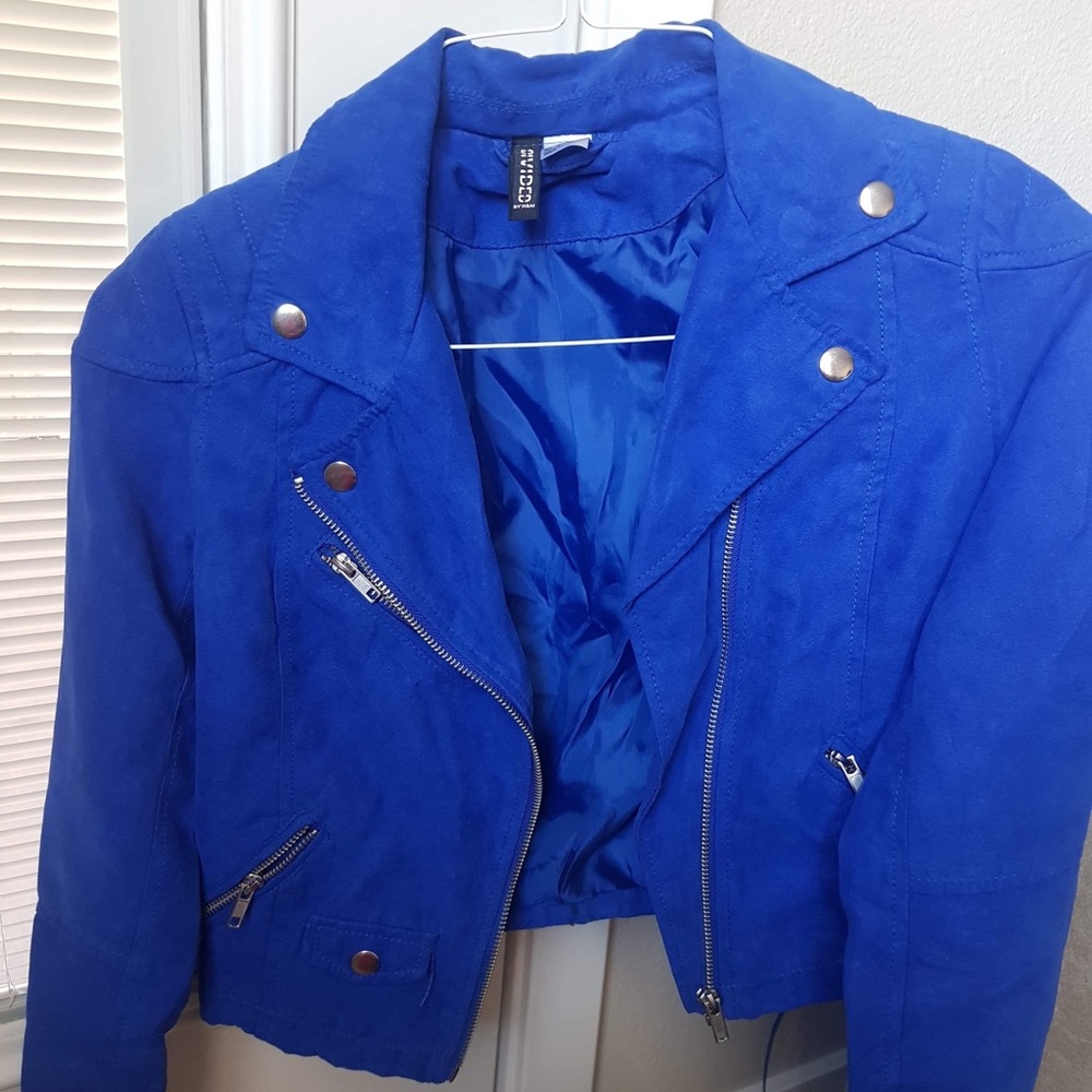 H&M’s purple small blazer